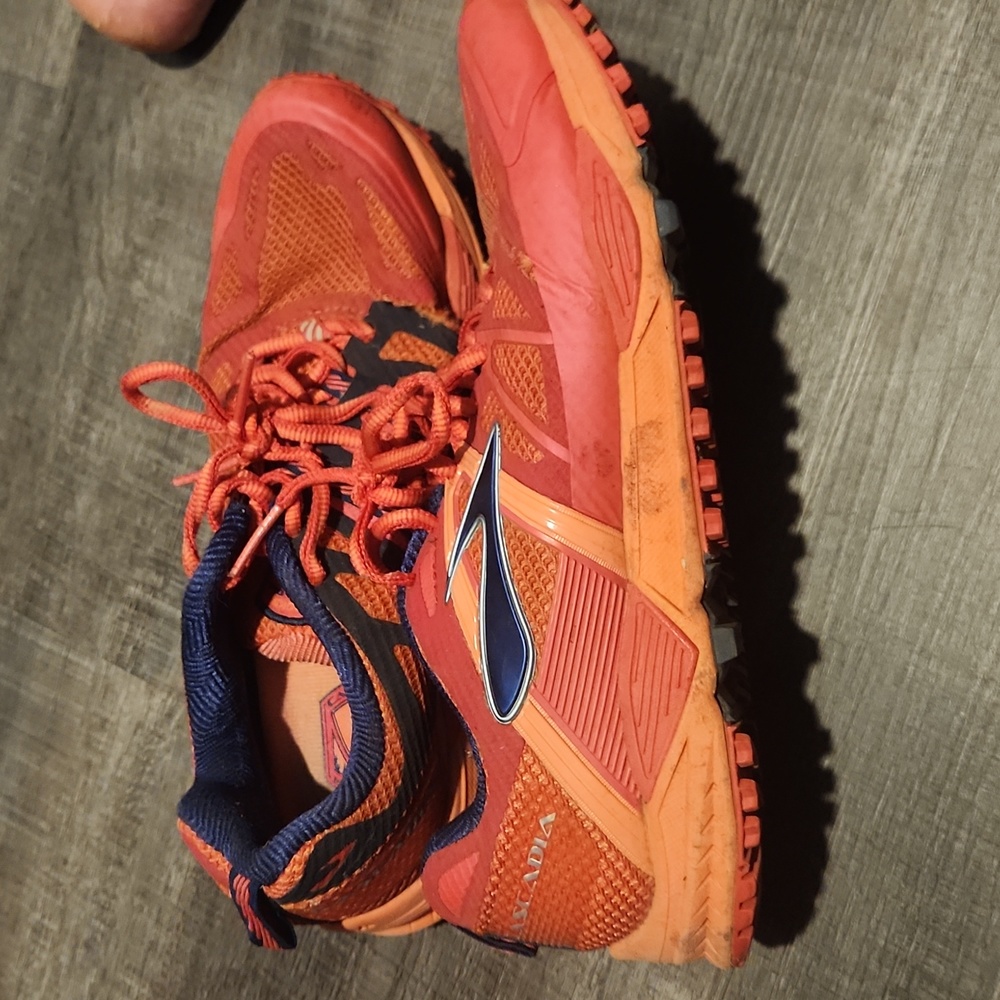 Brooks Cascadia 10